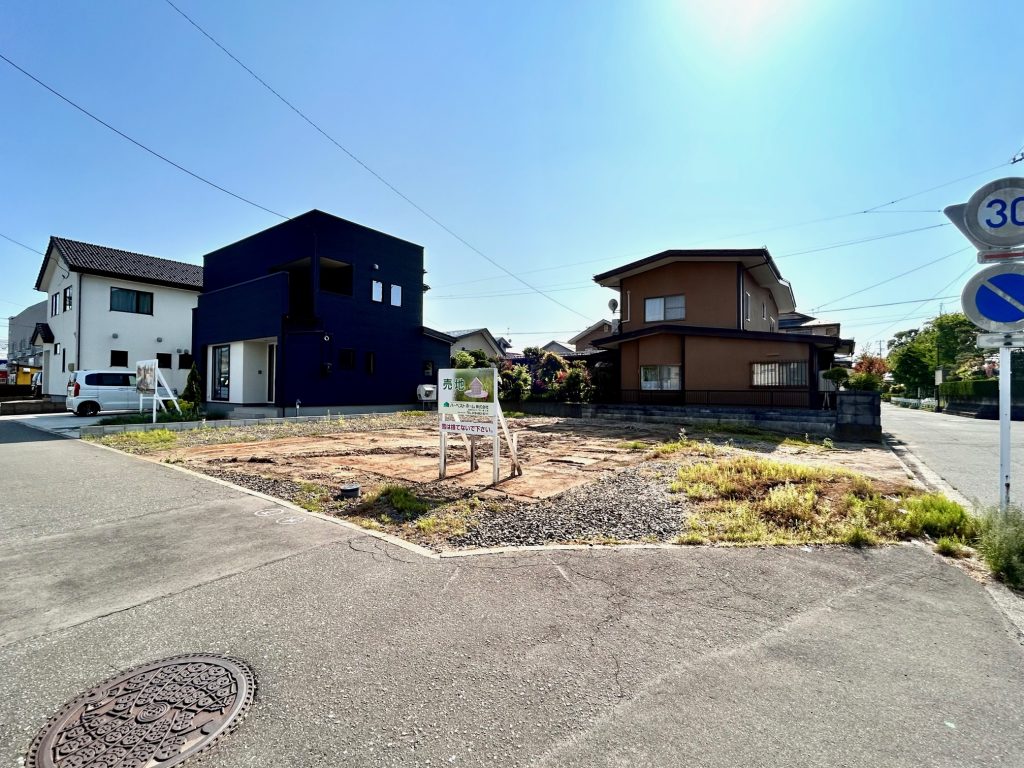 サムネイル:注文住宅用地「東通6丁目」/ 建築条件なし