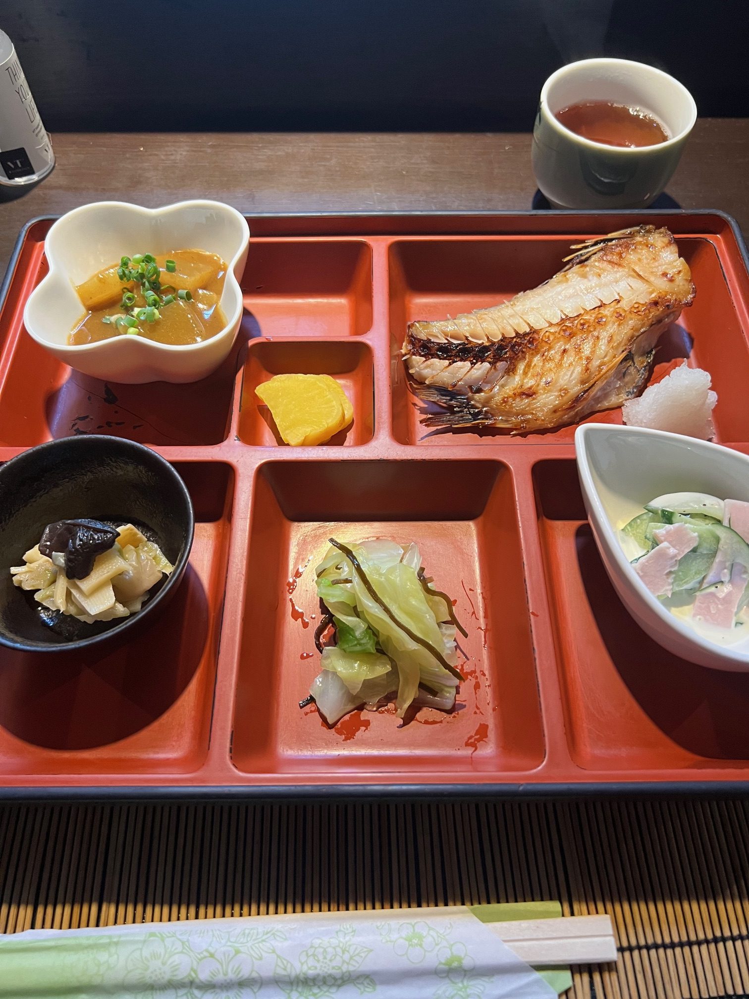 サムネイル:頭が下がります。