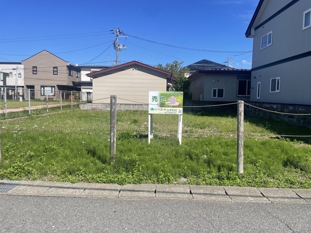 サムネイル:土地「秋田市八橋鯲沼町」/ 建築条件なし