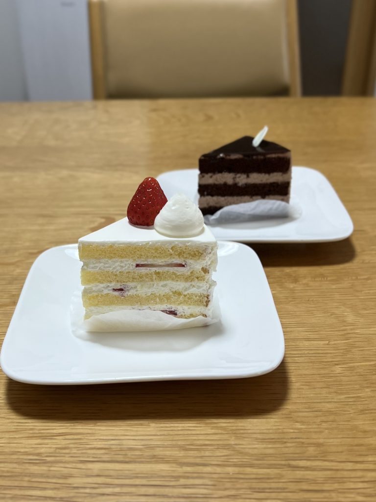 サムネイル:街の小さなケーキ屋さん
